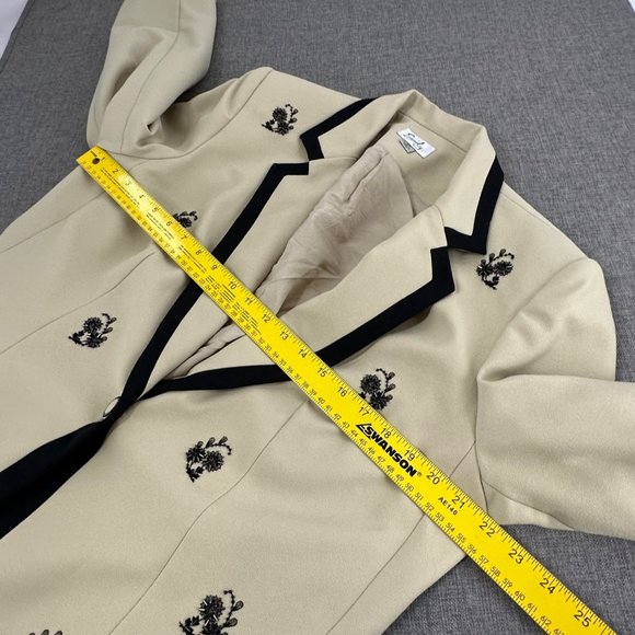 Vintage Emily Blazer Beaded Floral Detail Long Sleeve Button Closure Plus 16W‎ - Picture 11 of 15